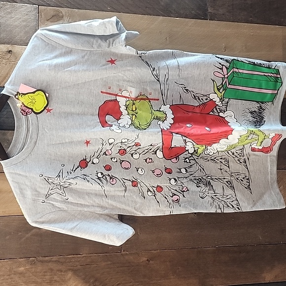 American Vintage Other - Dr. Seuss The Grinch Who Stole Christmas, Ugly Christmas Shirt Size M Wraparound